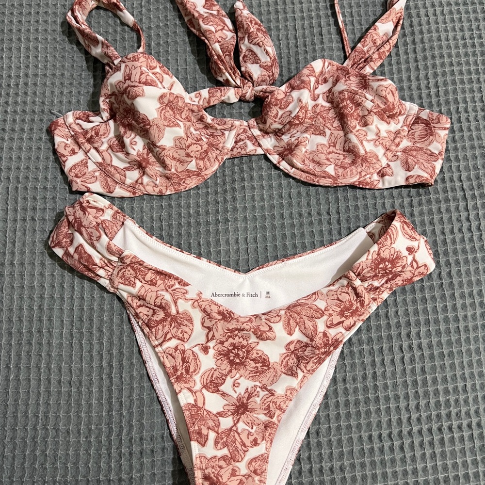 Abercrombie & Fitch Floral Bikini - Red and White